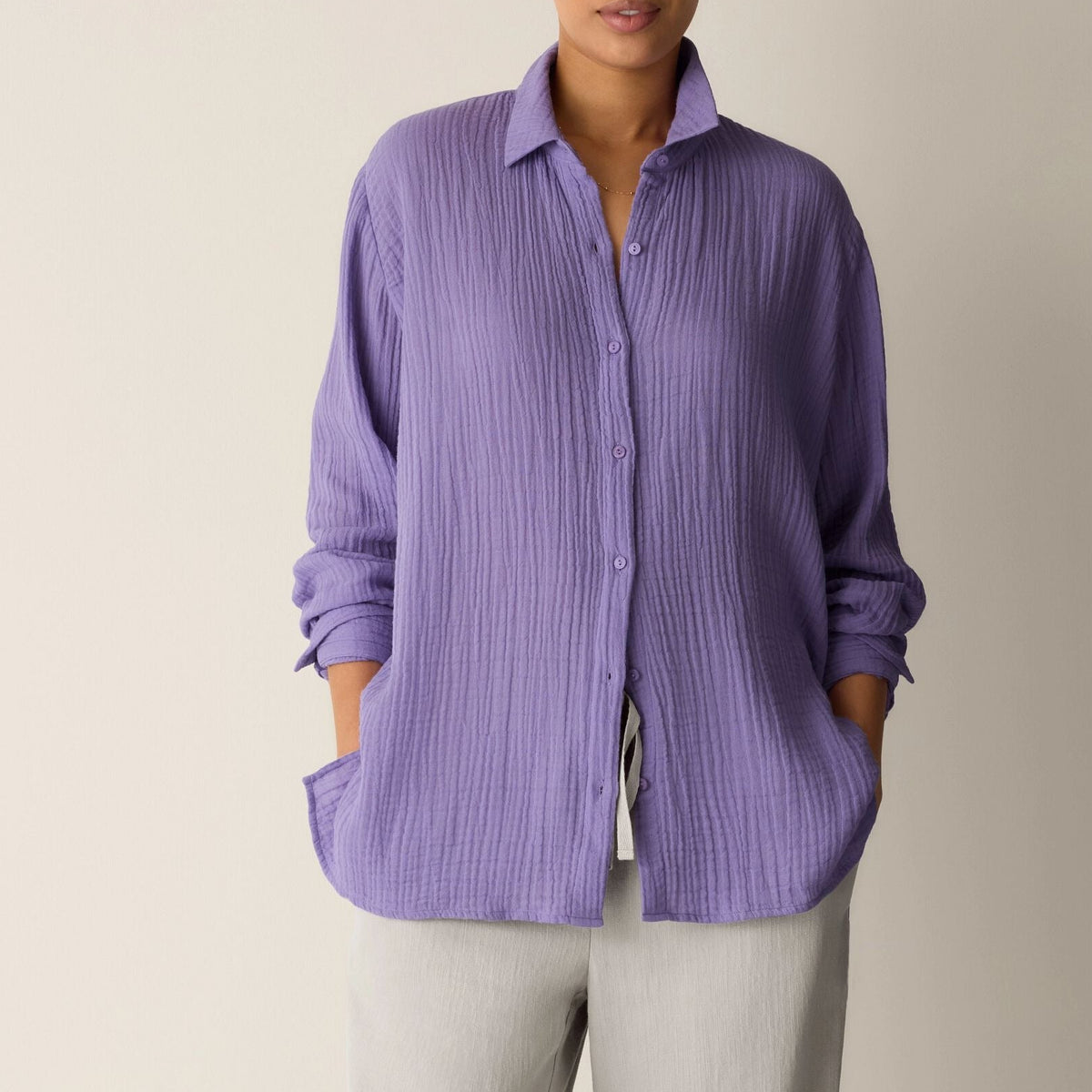 Women's relaxed fit long sleeve shirt