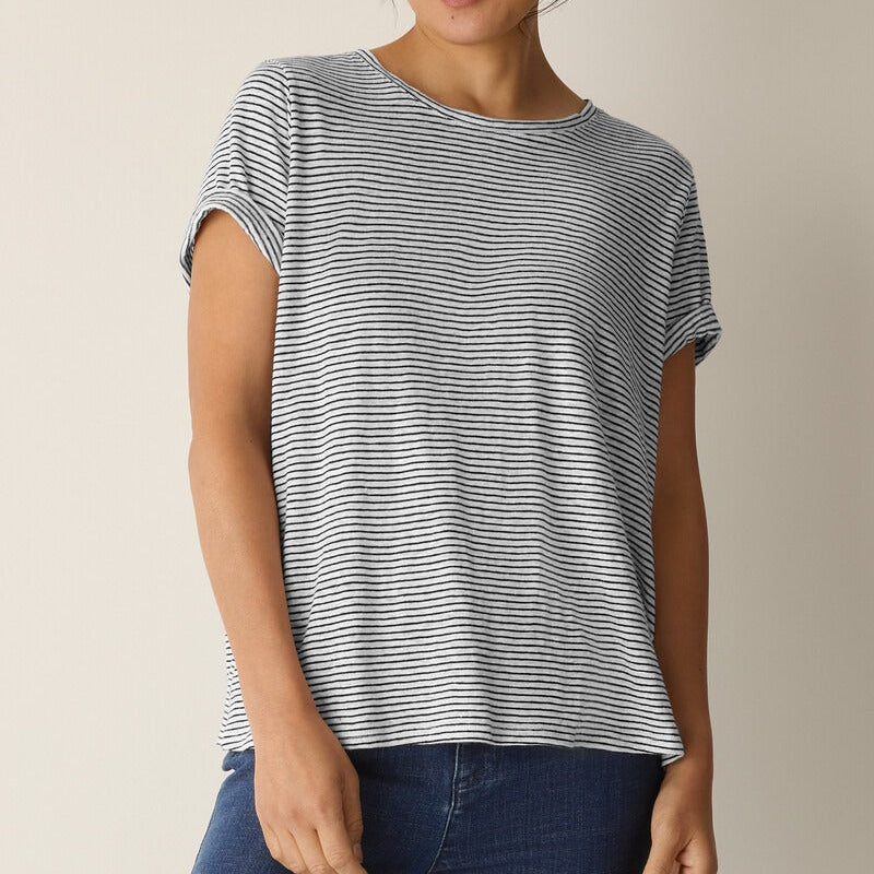 Women's striped short sleeve crew neck tee